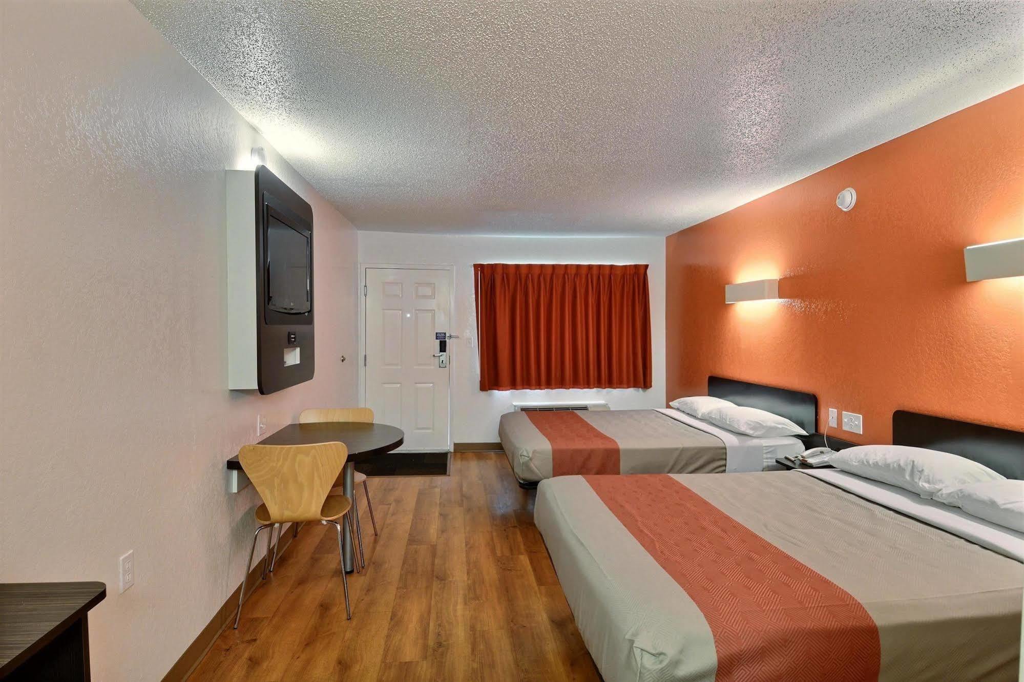 Motel 6-Tewksbury, Ma - Boston Eksteriør bilde