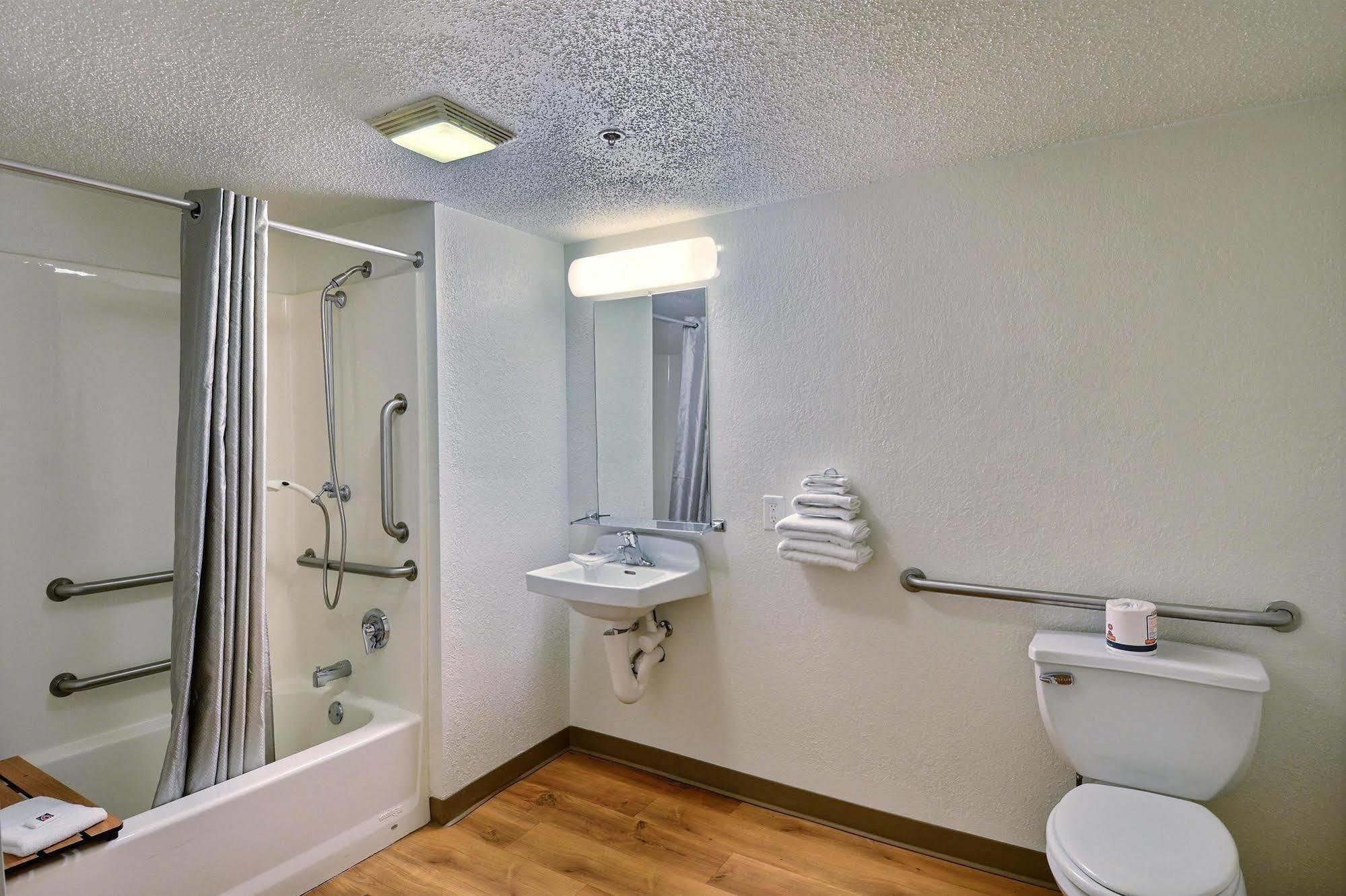 Motel 6-Tewksbury, Ma - Boston Eksteriør bilde