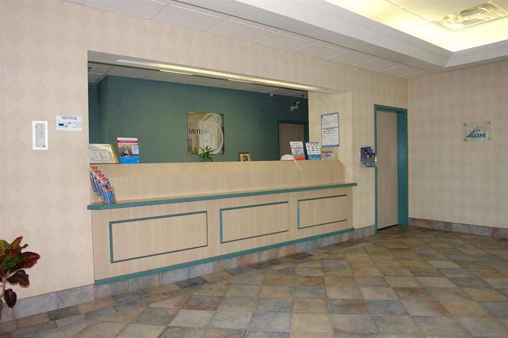 Motel 6-Tewksbury, Ma - Boston Interiør bilde